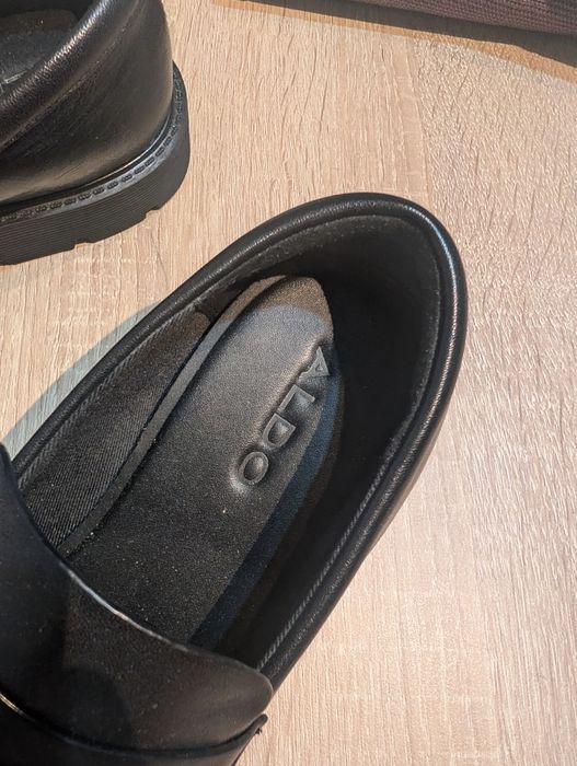 Vendo Mocassins ALDO em Pele Preta tamanho 36.5