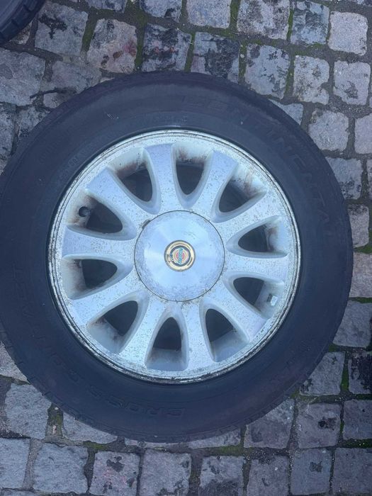 4 Jantes com Pneus 215/65/R16 Chrysler