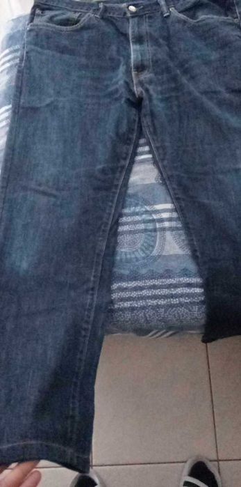 Levis calças 2 como novas