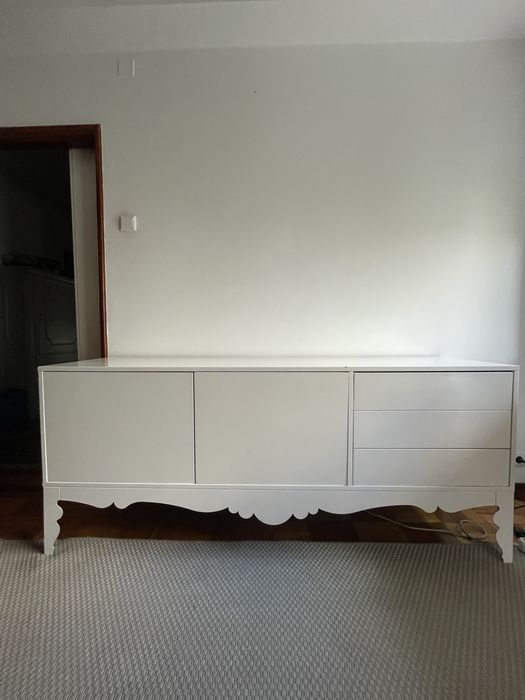 Aparador IKEA modelo descontinuado
