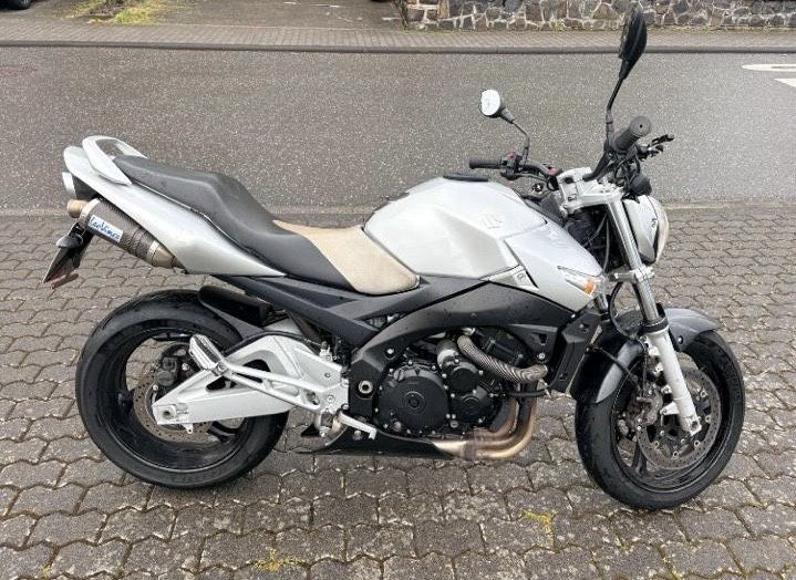 Suzuki GSR600 2008 рік