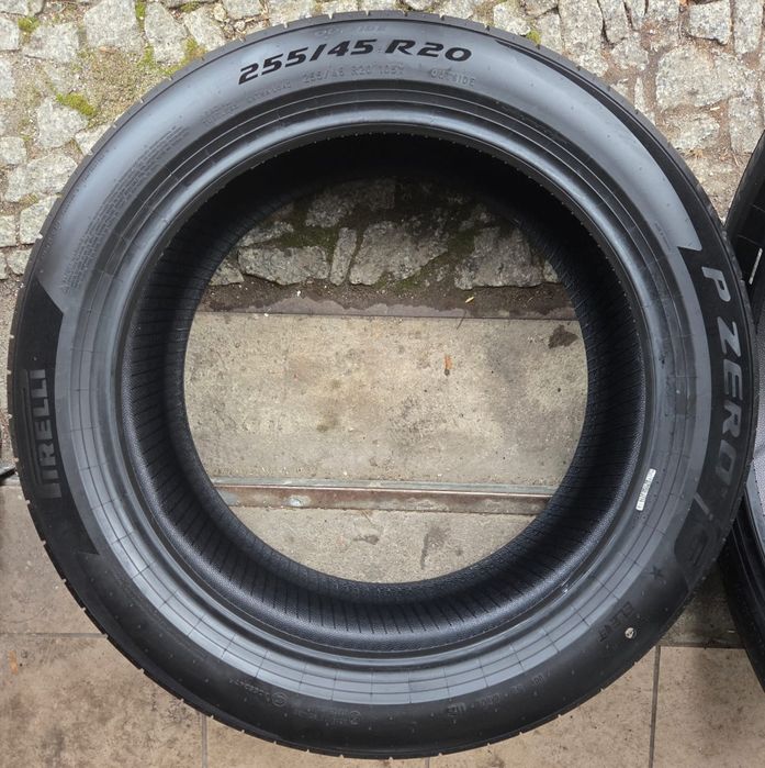 Opony letnie Pirelli P Zero E ELECT 255/45R20 105Y Jak nowe