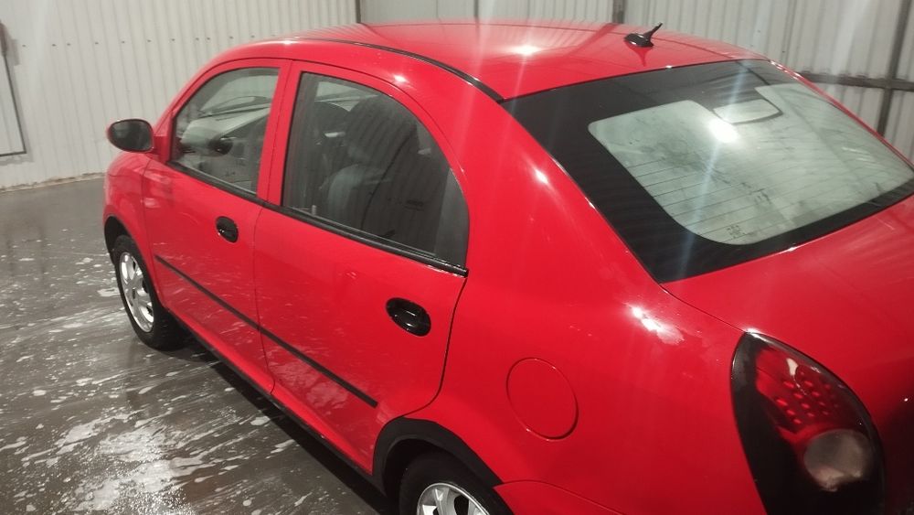 Авто Чері джага.