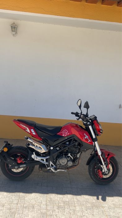 Mota Benelli 125