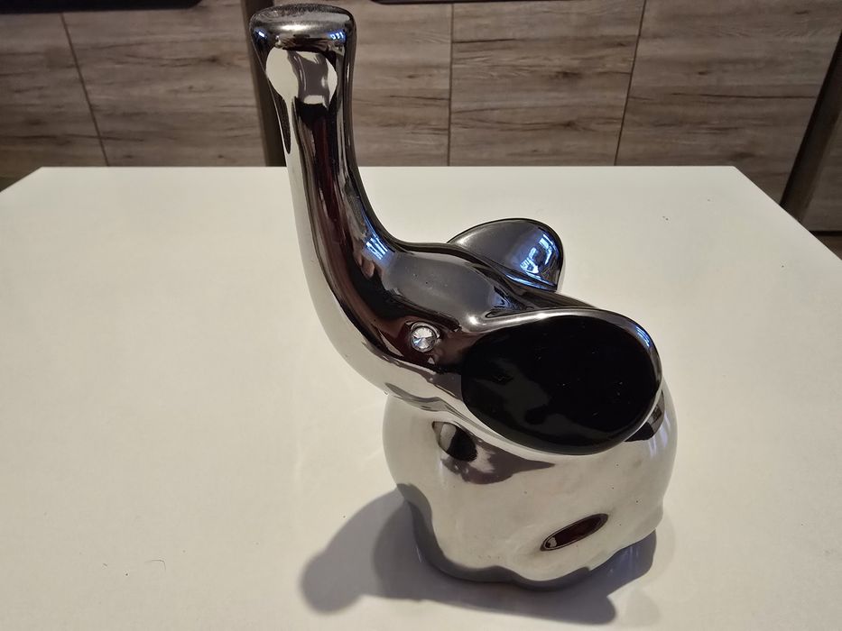 Porcelanowy słoń chromowano-czarny dekoracja