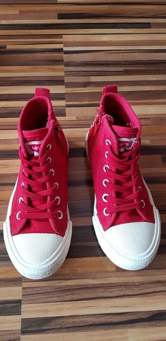 Sneakersy chłopięce w rozm 29 LEVI'S