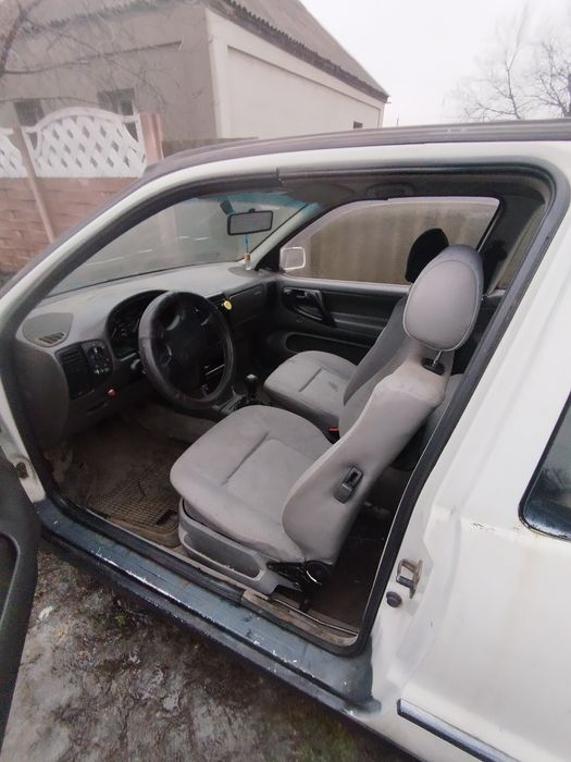 Фольцваген Поло 1.4 газ/бензин