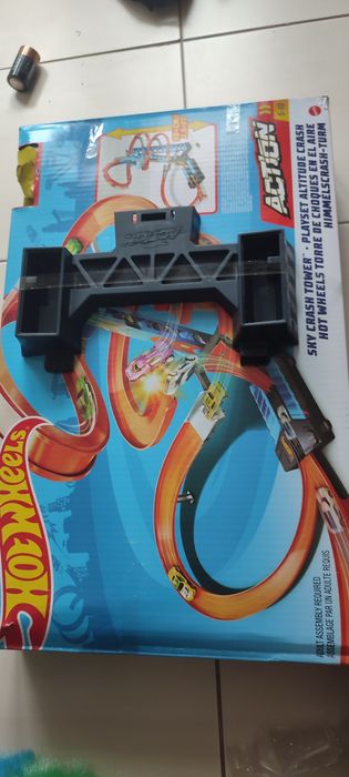 Wieża podniebne kraksy Hot wheels