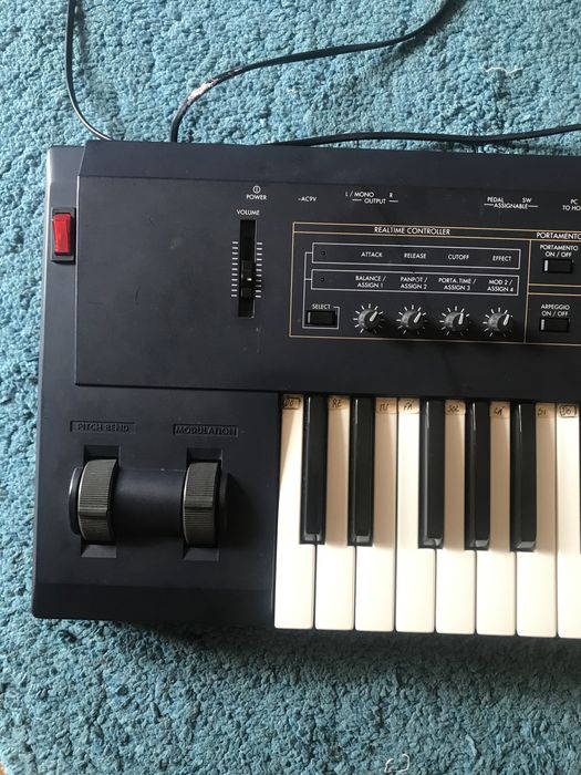 Piano Korg N5 Music synthesizer - capa incluida