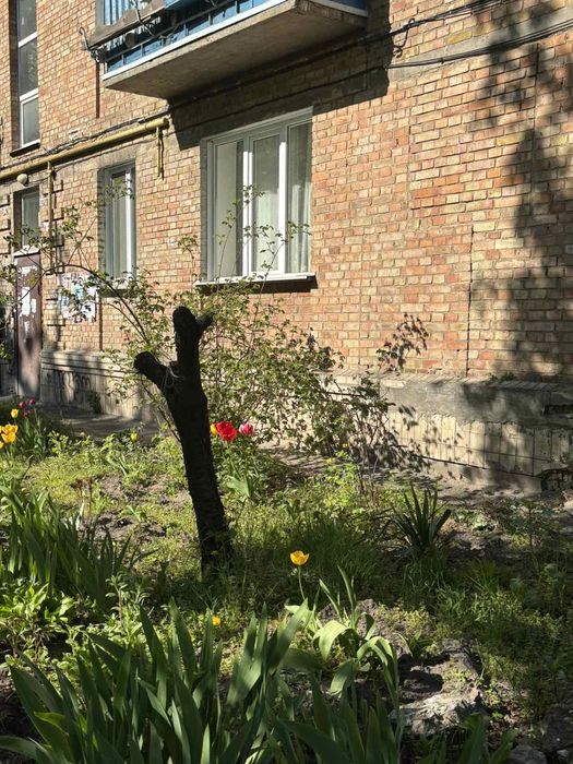 Продам квартиру на Никах.ул.Олександра Бринжали 58.(раніше Тешебаєва)