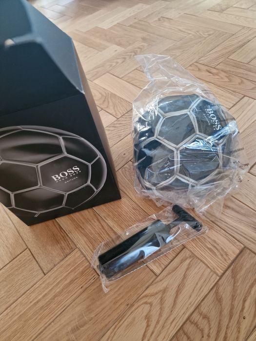 Piłka nożna Hugo Boss + pompka