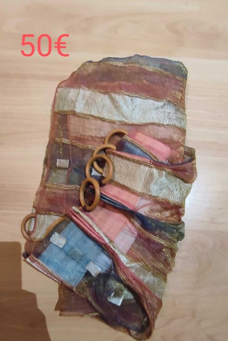 Conjunto de cortinados e 4 almofadas