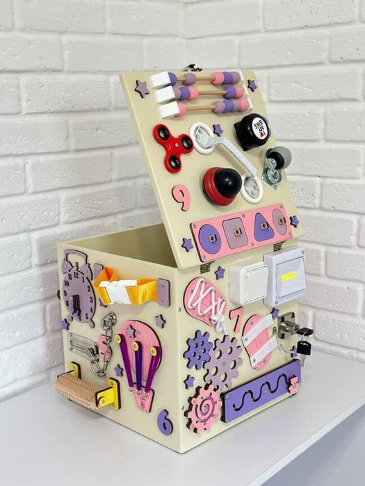 Бізікуб Бізібудиночок Бізіборд