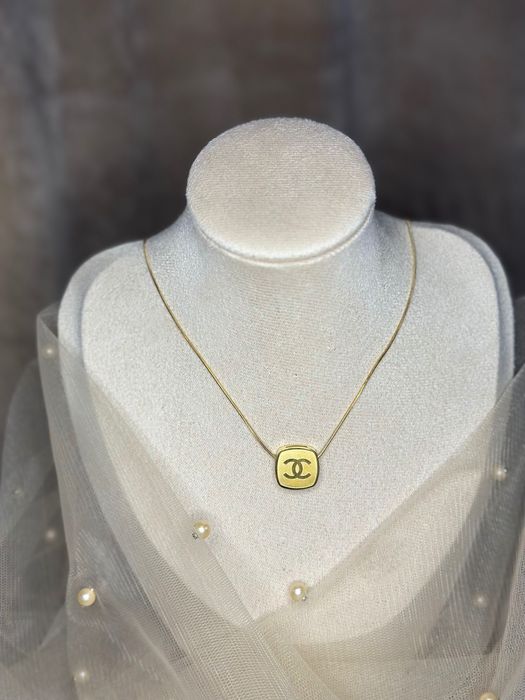 Стильна біжутерія | Нові прикраси за доступною ціною