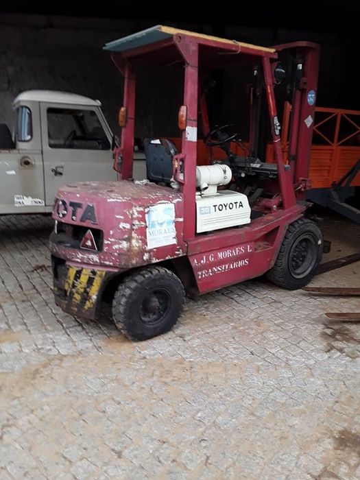 Empilhadora toyota