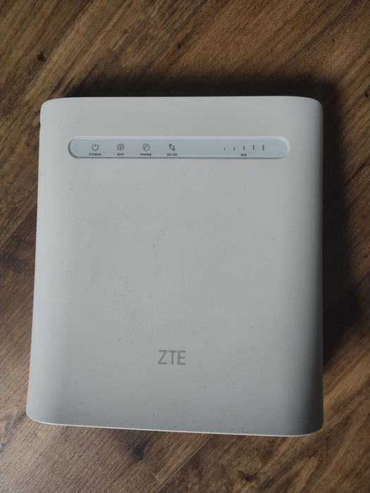 ZTE MF286D router SIM WiFi 4G LTE 600 Mb/s