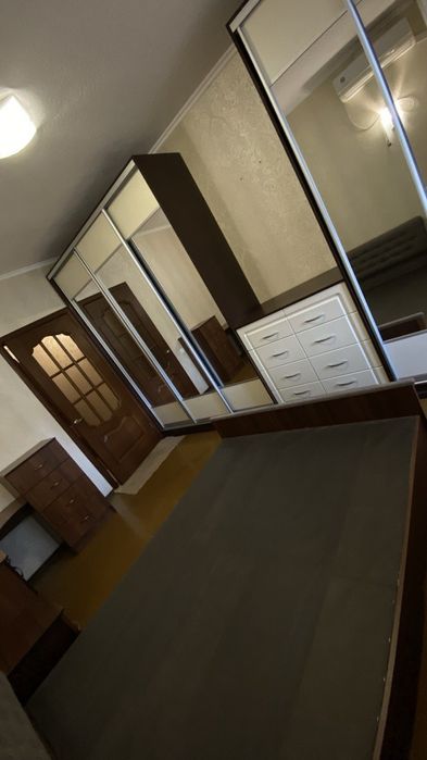 Продаж 3к квартира м-н Сонячний 37