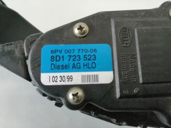 Pedal do acelerador VOLKSWAGEN Passat (3B2)