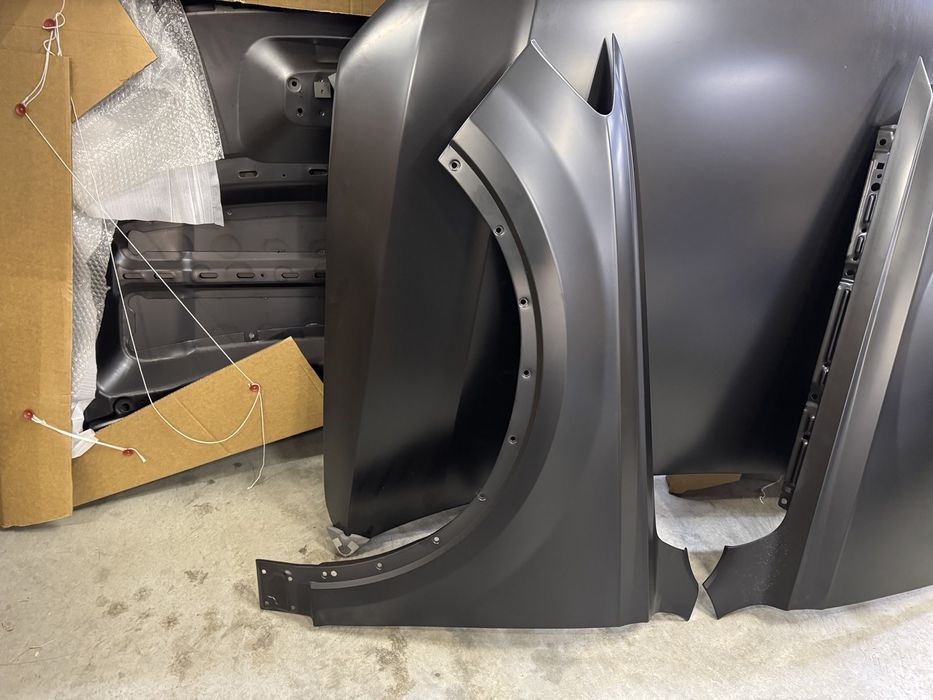 Крыло крылья алюминий Audi Q7 Ауди Ку7 18+