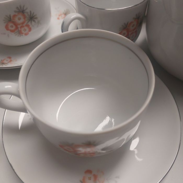 Sprzedam zestaw kawowy widoczny na zdjęciu.