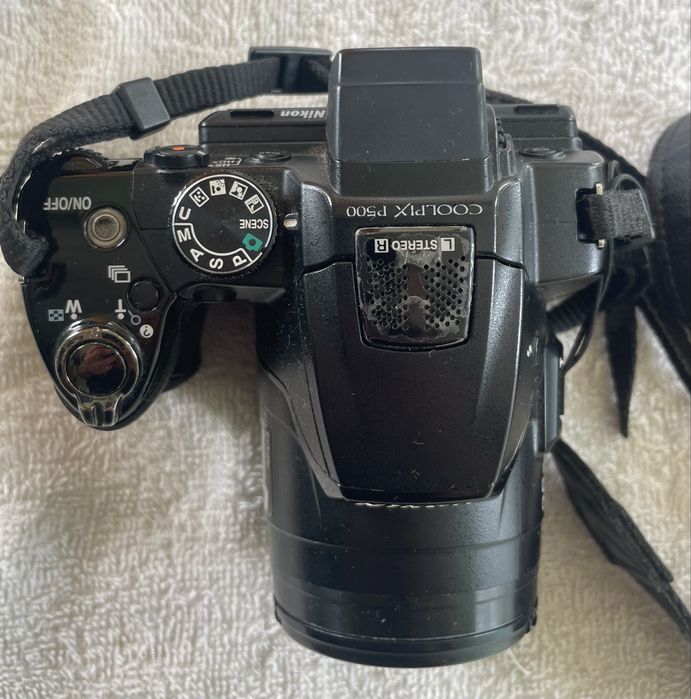 Vendo maquina fotografica NiKON COOLPIX P500