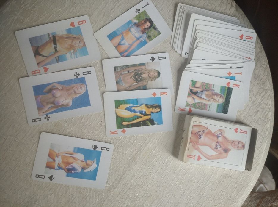 Карты игральные пластиковые