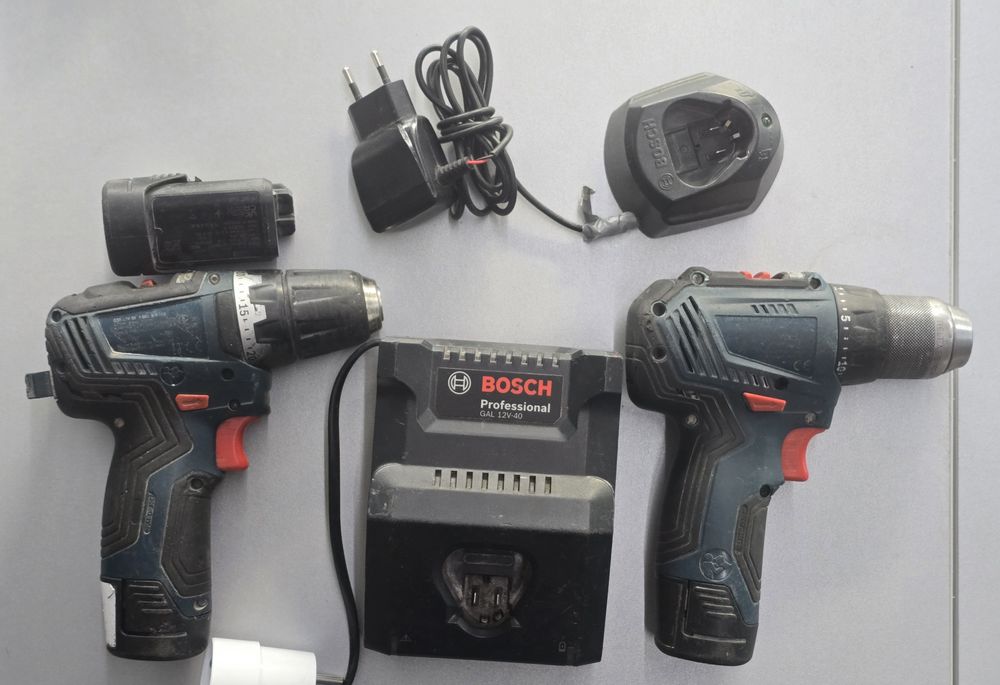 Wkrętarki Bosch 12V zestaw 3x akumulator 2x ładowarka 2x wkrętarka