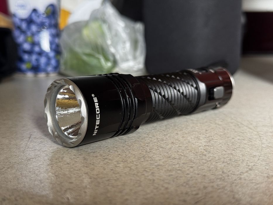 Latarka  Nitecore EDC 35