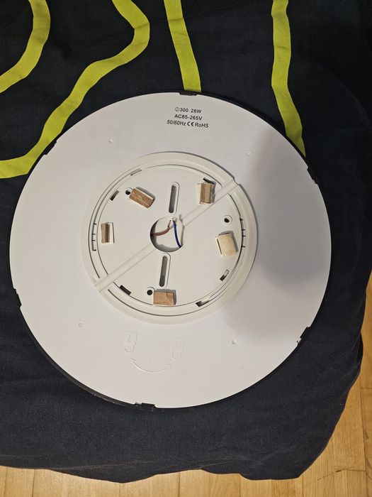 Foco Led potente como novo