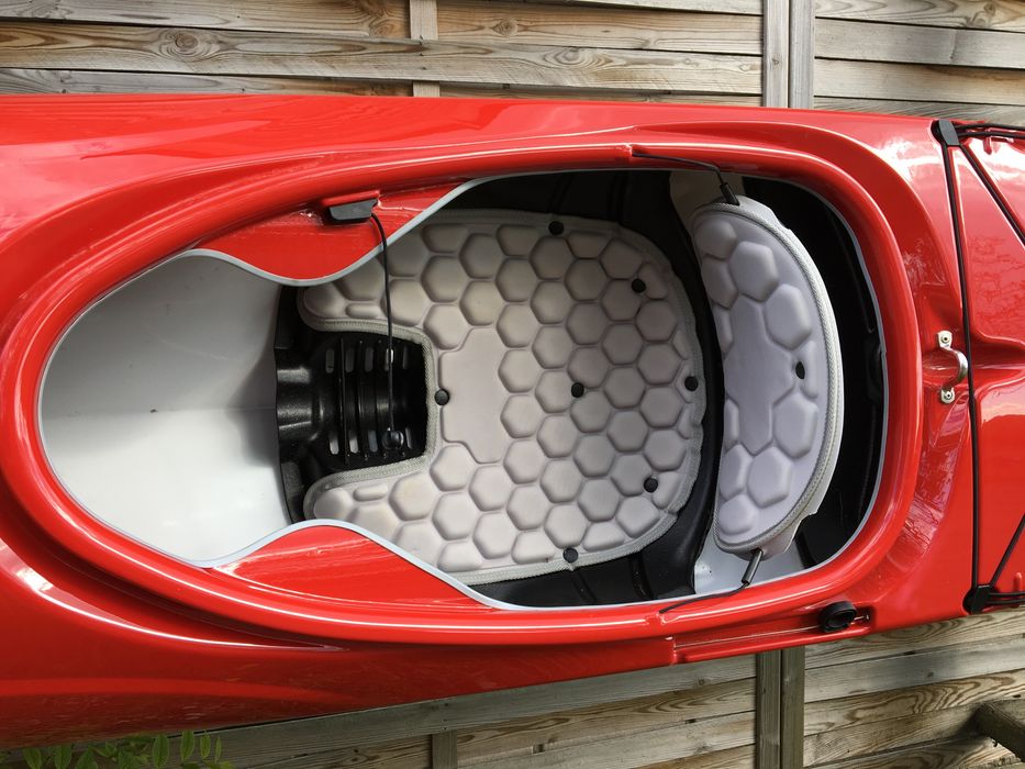 Kajak jednoosobowy wyprawowy Explorer One 420 z ABS, skeg