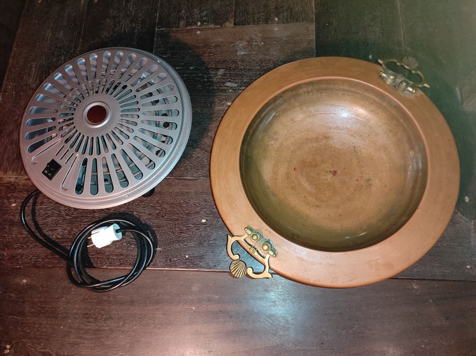 Braseiro em cobre, com pegas em bronze + braseiro eléctrica.