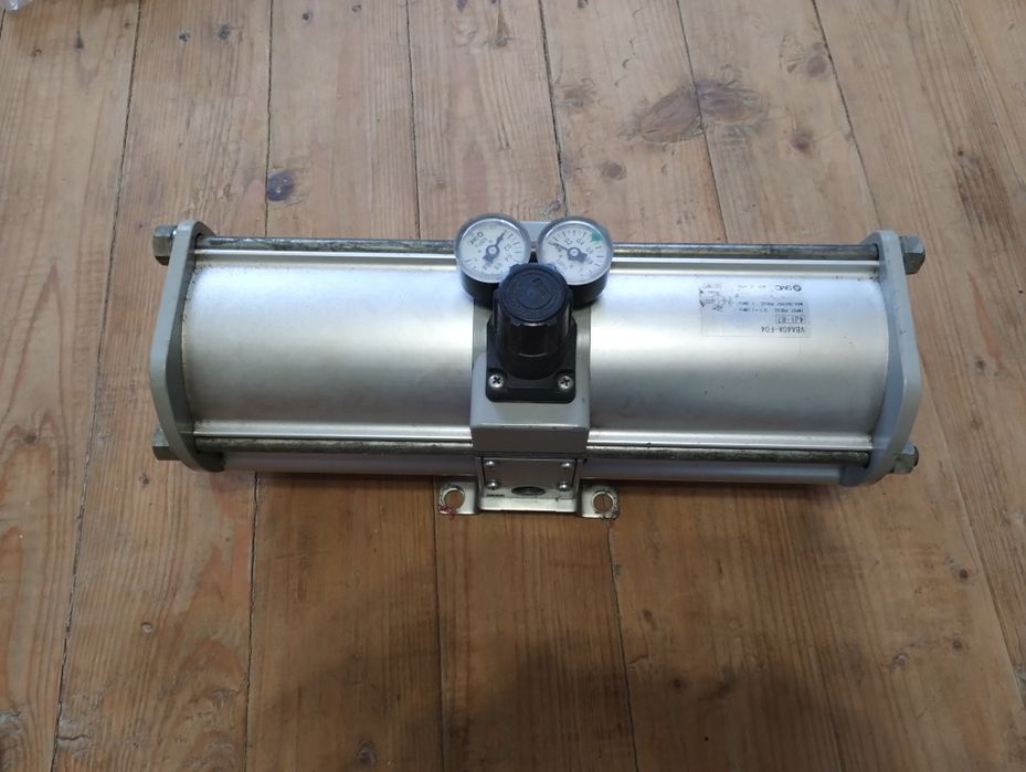 Усилітель давленія  VBA40A-F04. SMC