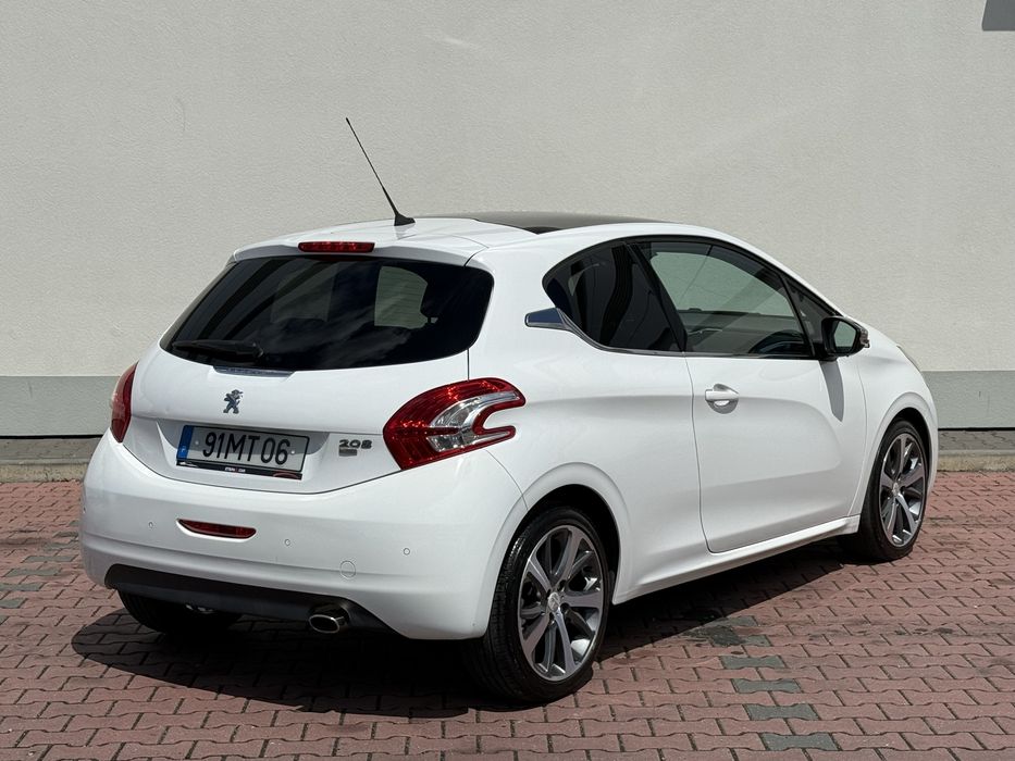 Peugeot 208 1.6 HDi 115cv Coupé Allure | Nacional | Full Extras | 2012 | Garantia 12 Meses Incluída | Possível Financiamento