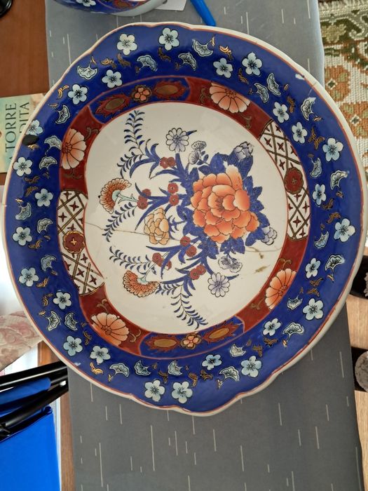 Jarro com prato do estilo IMARI