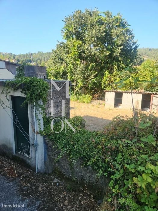 Moradia T4 Para Reconstrução Em Padronelo – Amarante