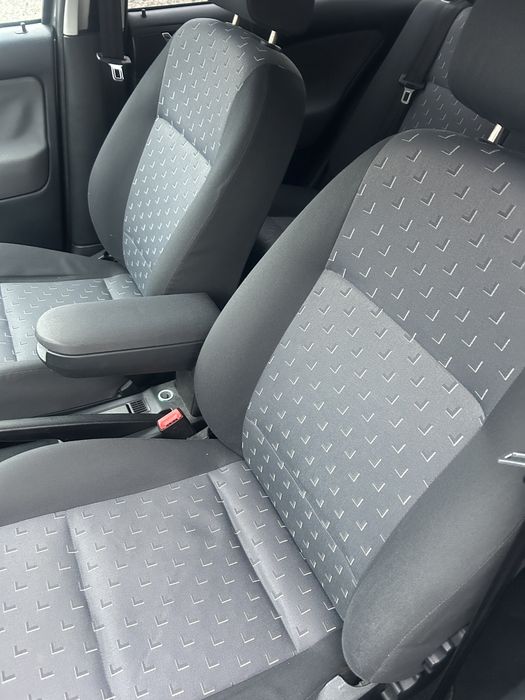 Продам Skoda Octavia 1.6 автомат