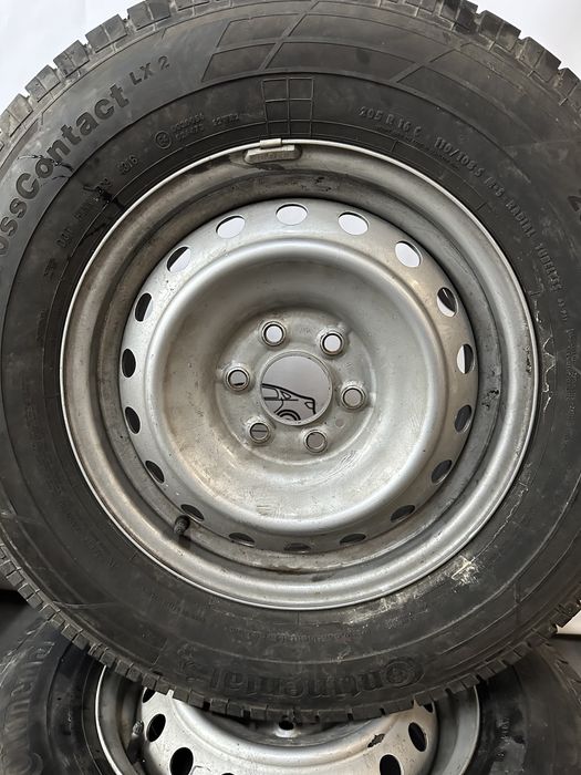Колеса в зборі 205/80 R16C Continental,6х114.3 R16 Nissan Navara