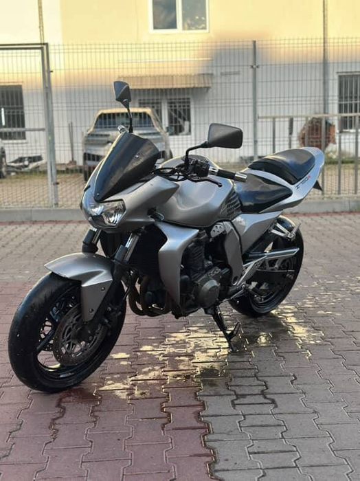 Kawasaki z750r спорт