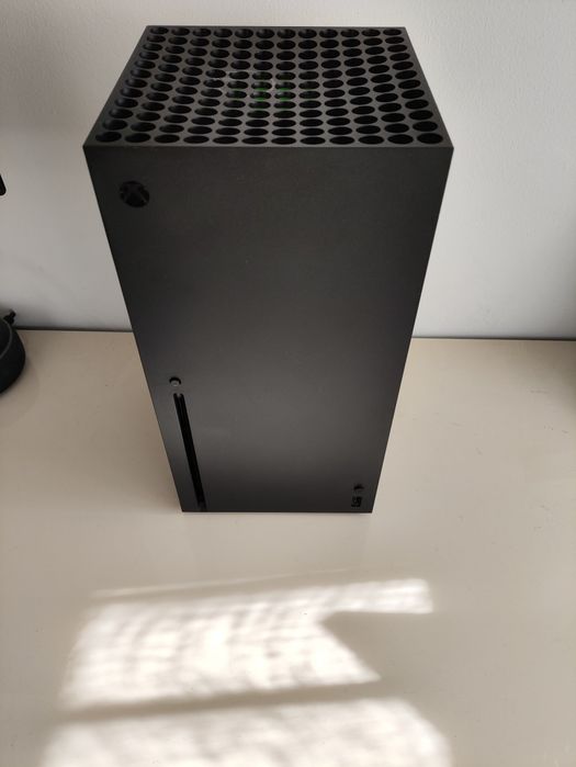 Xbox Series X with 2 Controllers and Games64729497774721121