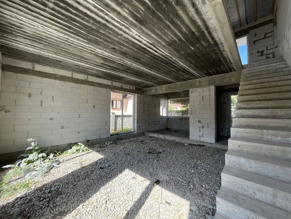 Продається стильний особняк 156м2 Крихівцях.