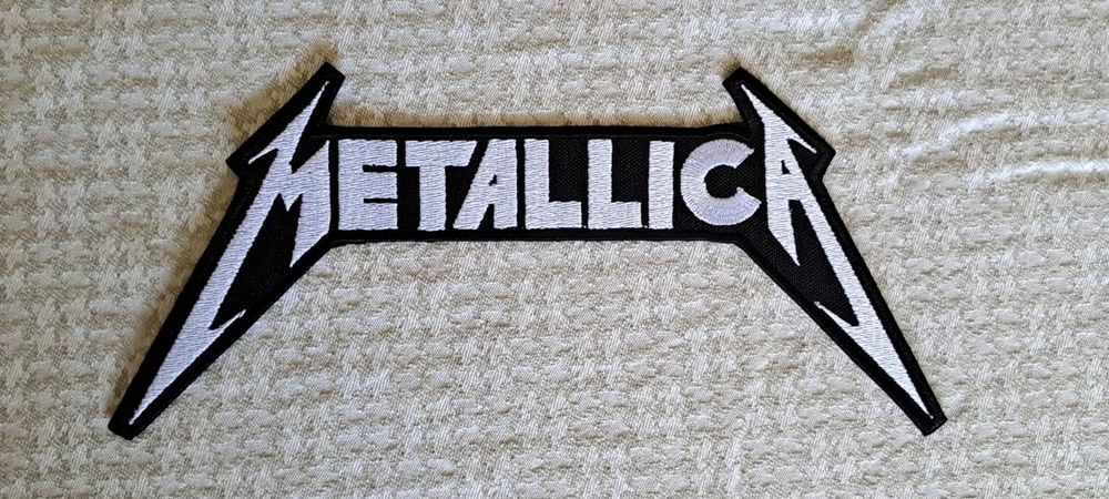 Emblema Metallica - Novo