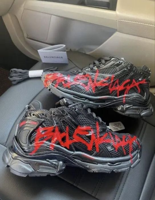 Balenciaga runner