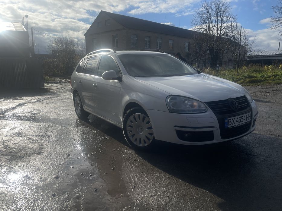 Volkswagen Golf 5 1.9TDI 2009 білий