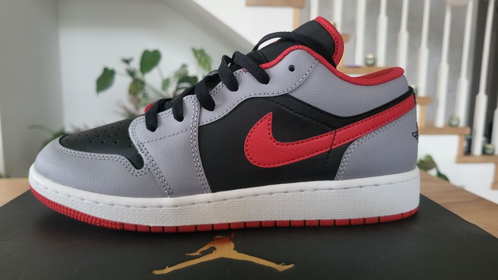 Nowe buty Jordan 1 Low GS rozmiar 38.5