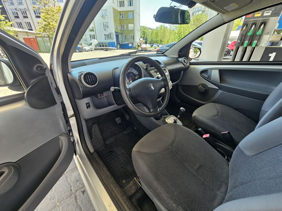 Peugeot 107 1,0AT