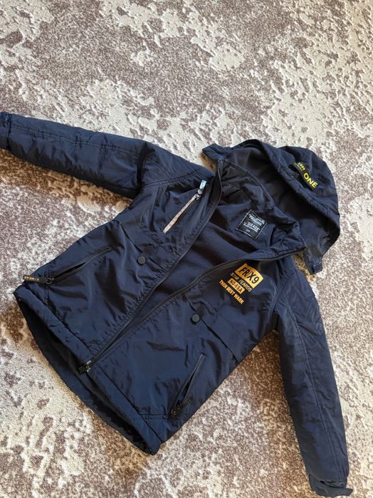 Куртка весняна 146 розмір