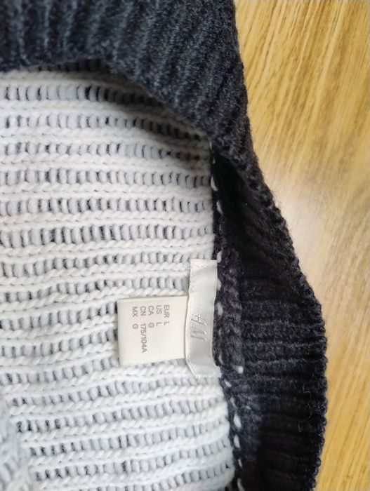 Piękny zimowy sweterek H&M rozmiar L