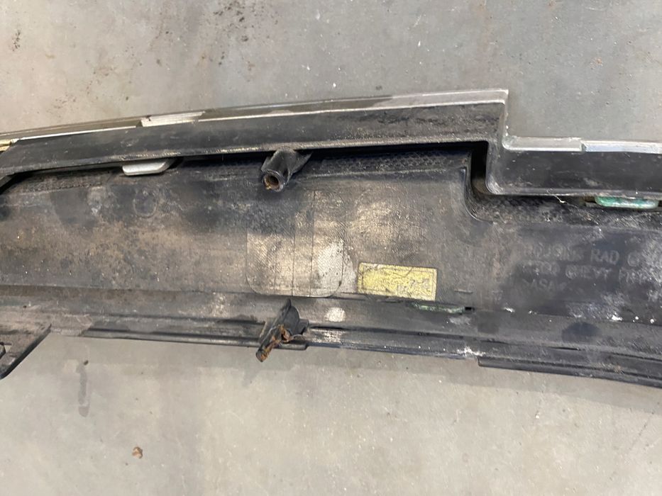 chevrolet spark iii grill atrapa