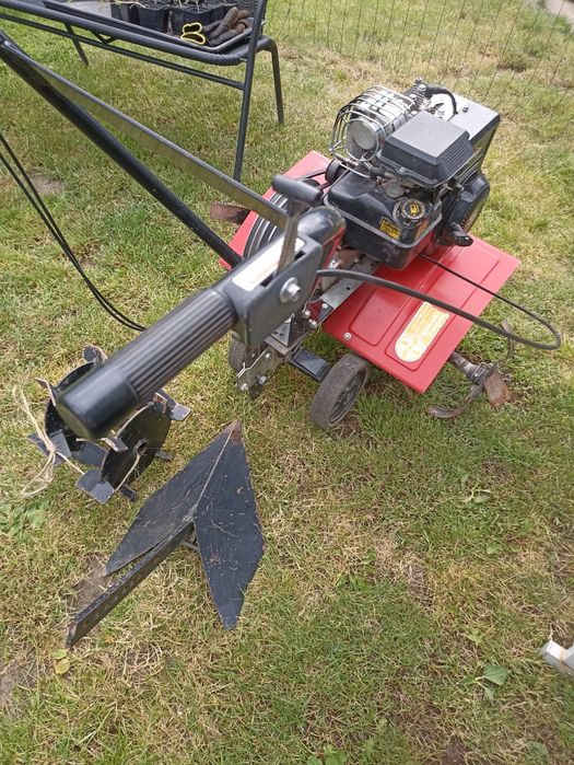 Dzik traktorek gutbrod glebogryzarka