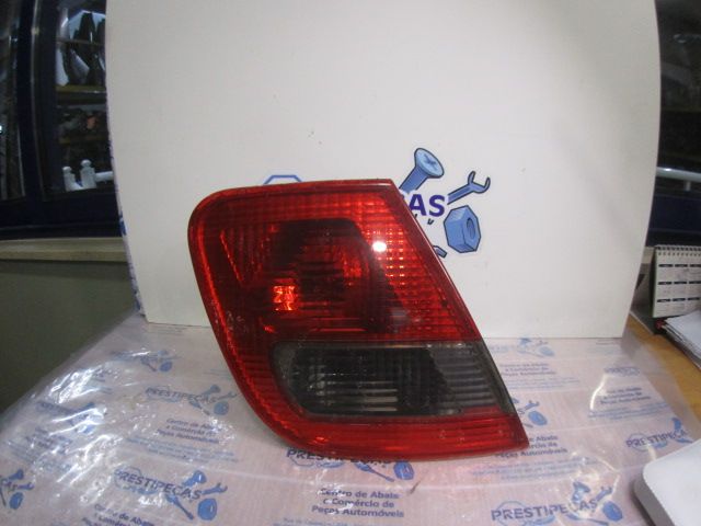 Farolim direito MITSUBISHI Carisma Hatchback (DA_)